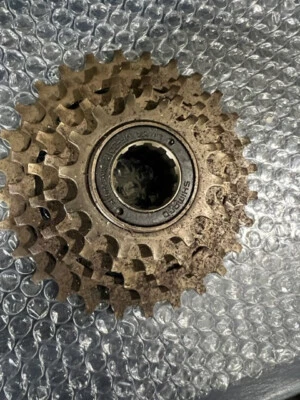 Rueda libre vintage Shimano MF-Z012 5 velocidades 14-28T NO USADA PERO MUY SUCIA Foto 1 de 3