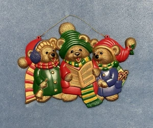 Vtg. Christmas Caroling Bears Wall Hanging Plaque, Plastic 3-D, 10-3/8”x7-1/2” - Picture 1 of 8