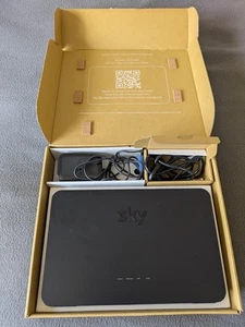 Routeur sans fil Sky Hub noir SR203 dans sa boîte câbles inclus - Photo 1/2