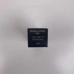 Lápiz labial Gucci Rouge A Levres Mat color de labios mate 208 se conocieron en Argentina .12 - Imagen 1 de 6