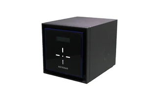 Netgear ReadyNAS 424 - NAS di storage collegato in rete a 4 baie, alte prestazioni - Foto 1 di 4