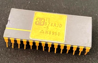 Harris HI1 574AJD-5 Ceramic DIP-28 12-Bit Analog/Digital Converter A/D Converter - Image 1 of 4