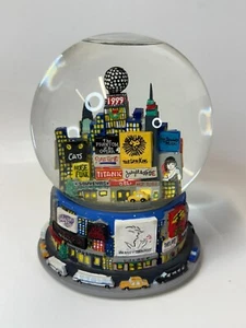 New York City Broadway 1999 musikalische Schneekugel 6,5" 3D Empire State Vintage - Bild 1 von 1