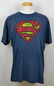Camiseta gráfica con logotipo de Superman DC Comics superhéroe azul brezo nueva con etiquetas - Imagen 1 de 2