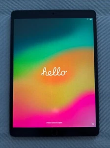 iPad Air 3 Generation | 64 GB | Wifi | Space Grey | mit Hülle - Bild 1 von 6