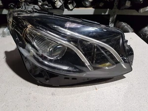 Mercedes Clase E W213 E350e 2018 faros lado del conductor xenón con lastre - Imagen 1 de 10
