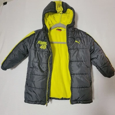 Chaqueta acolchada Puma 48 para niños talla 3T con capucha mangas largas forrada gris y verde lima Foto 1 de 4