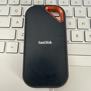 SanDisk 1TB Extreme PRO Portable SSD V2 USB 100% good health 0 write - Photo 1/4