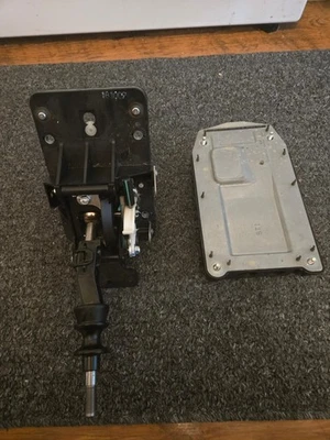 Subaru WRX 2020 palanca de cambios usada no STI Foto 1 de 3