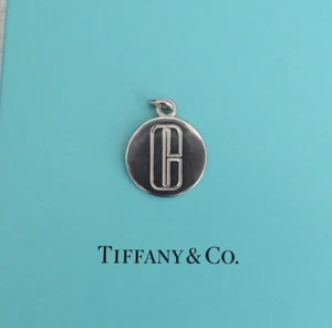VINTAGE TIFFANY & CO STERLING SILVER CLINIQUE INITAL C LETTER C CHARM - Bild 1 von 2
