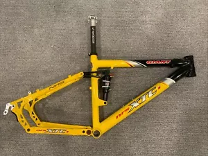 Giant XTC NRS-1 Small 2001 frame W/ Syncros Carbon Zeroset Seatpost. - Picture 1 of 6