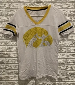 E5 College Classics Women's Large Iowa Hawkeyes Bling Logo V-Neck T-Shirt, White - Picture 1 of 11