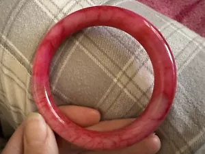 Pink Jade like Bangle Bracelet Costume Jewelry Beautiful Hot Pink - Picture 1 of 8