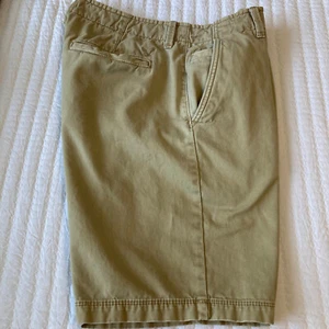 Pantaloncini classici chino classico American Eagle da uomo beige taglia 31 100% cotone cerniera casual - Foto 1 di 13