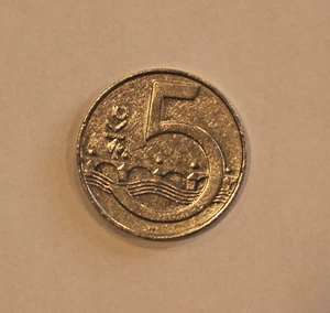 1995 Czech Republic 5 Korun; Circulated - Picture 1 of 2