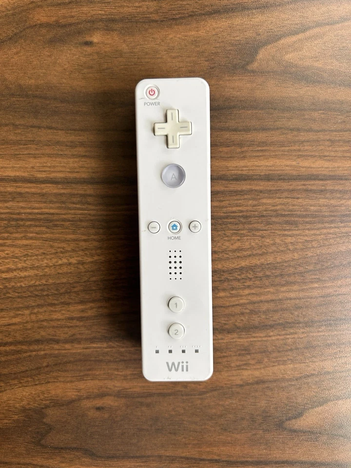 Original Oem Nintendo Wii Remote Controller - White FAST SHIPPING - Image 1 of 1