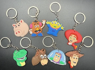 Conjunto de Chaveiro Disney Pixar Toy Story (8) – Woody Buzz Rex Alien Jessie + Mais - Imagem 1 de 2