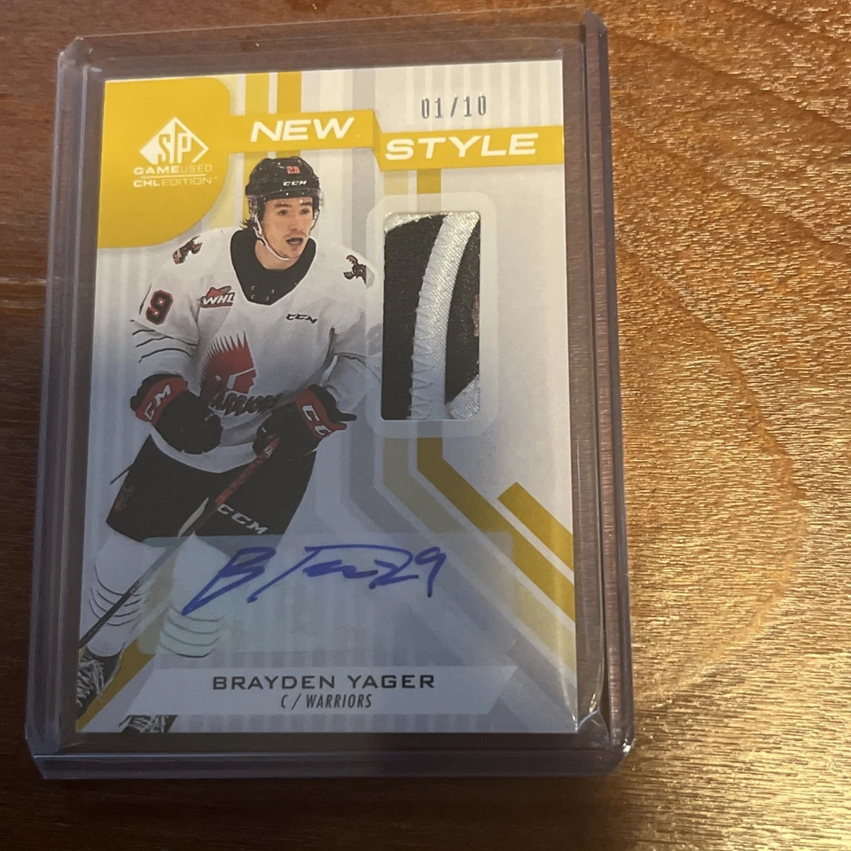 2021 SP Game Used CHL Edition New Style Gold 1/10 Brayden Yager NS-BY Patch Auto - Image 1 of 1