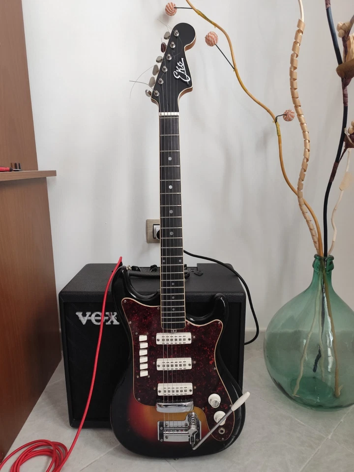 Chitarra Elettrica Eko Condor 820 - Immagine 1 di 3