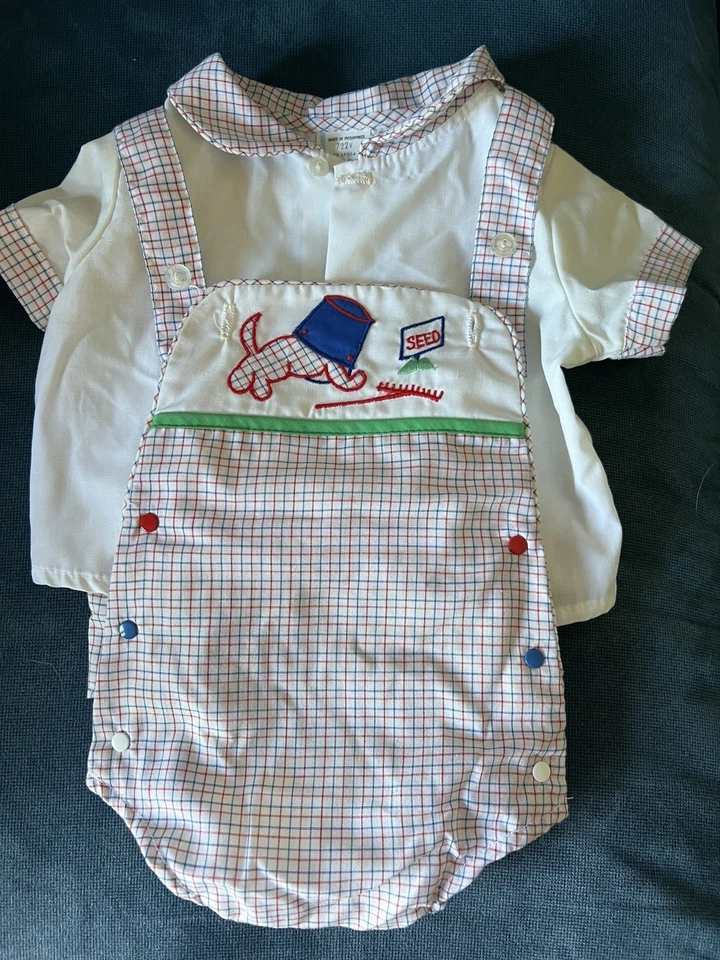 Conjunto de bebé vintage de 3-6 meses en general con baberos interiores de plástico camisa con botones, broches de presión Foto 1 de 4