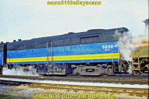 ORIGINAL SLIDE VIA RAIL CANADA FPB-2U 6859 TORONTO 1983 - Picture 1 of 1