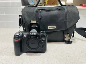 NIKON D70S Digital SLR Camera BODY ONLY with Strap And Nikon Carrying Case - Picture 1 of 9