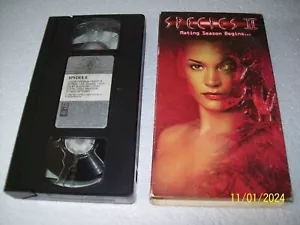 Species II VHS Mating Season Begins 1997 Horror Suspense Erotic R Sci-Fi - Picture 1 of 2