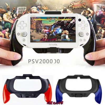 Per Sony PSV PS Vita 2000 Cover Protettiva Gamepad Impugnatura Plastica Supporto Maniglia - Immagine 1 di 4