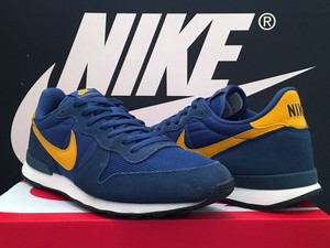 nike classic trainers mens