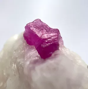 120 Carat Well Terminated Ruby Crystal On Matrix From Jegdalek Afghanistan - Picture 1 of 10