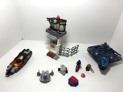 LOTE LEGO Super Heroes: Super Hero Airport Battle 76051 + barco, etc. Foto 1 de 4