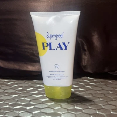 Supergoop! Play 日常乳液 SPF 50 5.5 液量盎司二手无盒 — 第 1/4 张图片