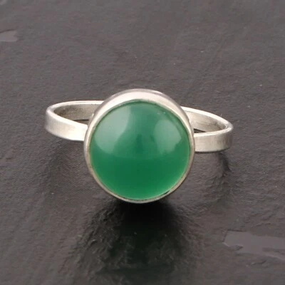 Anillo de banda ajustable enchapado en plata con piedras preciosas de ónix verde regalo para hombres mujeres Foto 1 de 3