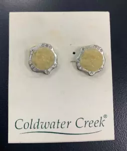 Pendientes Perforados Coldwater Creek LtYellow Invierno Dije, Tono Plateado con Cristales NUEVO - Imagen 1 de 4