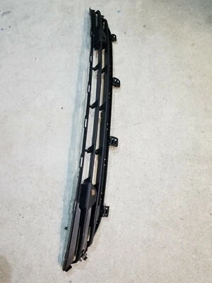 Volvo S90 2017 19 parrilla inferior delantera OEM 31449143 Foto 1 de 4