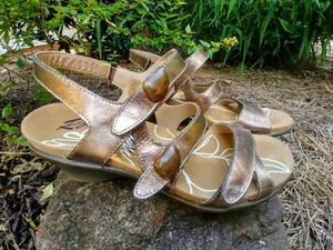 Romika Ladies Metallic Gold Size 40 Sandals - Picture 1 of 4