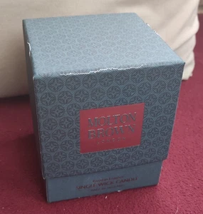 Molton Brown Russian Leather - Single Wick Fragranced Candle 180g - Picture 1 of 3