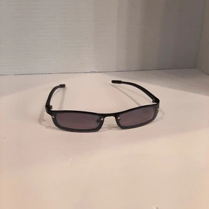 Gafas de sol perforadas negras Y2K sin marcas pero muy geniales - Imagen 1 de 4