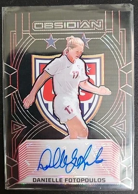 Danielle Fotopoulos 2024-25 Panini Obsidian Class Of 1999 Auto USWNT #24/28 Foto 1 de 2