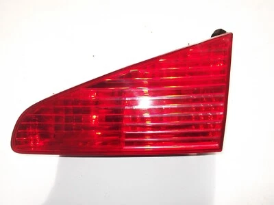 LÁMPARA PUERTA TRASERA PEUGEOT 607 R/H LENTE ORIGINAL NOS PEUGEOT PARTE 6351.N2 Foto 1 de 4