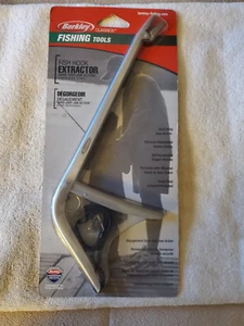 Berkley Classics Fish Hook Extractor Pistol Grip Design Sure-Grip Jaw Action - Picture 1 of 3