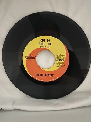 Bobbie Gentry Capital 5950 Ode To Billie Joe/ Mississippi Delta Foto 1 de 3