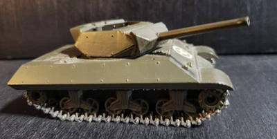 SOLIDO BRITISH M10 TANK DESTROYER #232 US ARMY WW2  1:50 DIECAST VINTAGE 1972 - Image 1 of 4