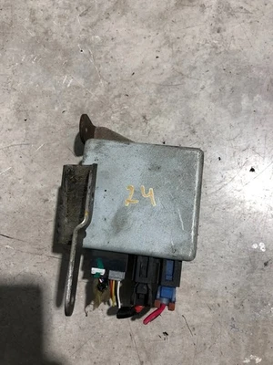 NISSAN MICRA IV K13 altre centraline 285001HA1A 1.20 benzina 58kw 32863329 - Immagine 1 di 3