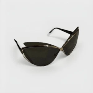 CHRISTIAN DIOR AUDACIEUSE 1 Black Gold Cat Eye Sunglasses Women 72-04-115. - Picture 1 of 6