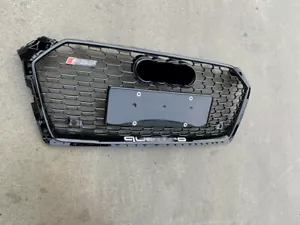 Für Audi A5 B9 S5 2017-19 RS5 Stil Glänzend Schwarz Grill Kühlergrill Frontgrill - Bild 1 von 4