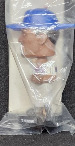TORII HUNTER MINNESOTA TWINS 3" BOBBLEHEAD FIGURE/ 2002 POST Cereal. New In Bag Cover