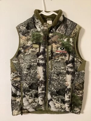 CHC Elite vest, mens size medium, green Mossy Oak, fleece lined - Image 1 of 4