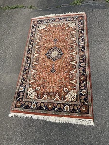 Magnificent Oriental Hand Knotted Rug Made in Pakistan 36.5” x 62” Estate Find - Picture 1 of 9