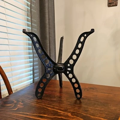 Antiguo calentador de agua tanque planta soporte base hierro fundido C H Foster St. Louis  Foto 1 de 4